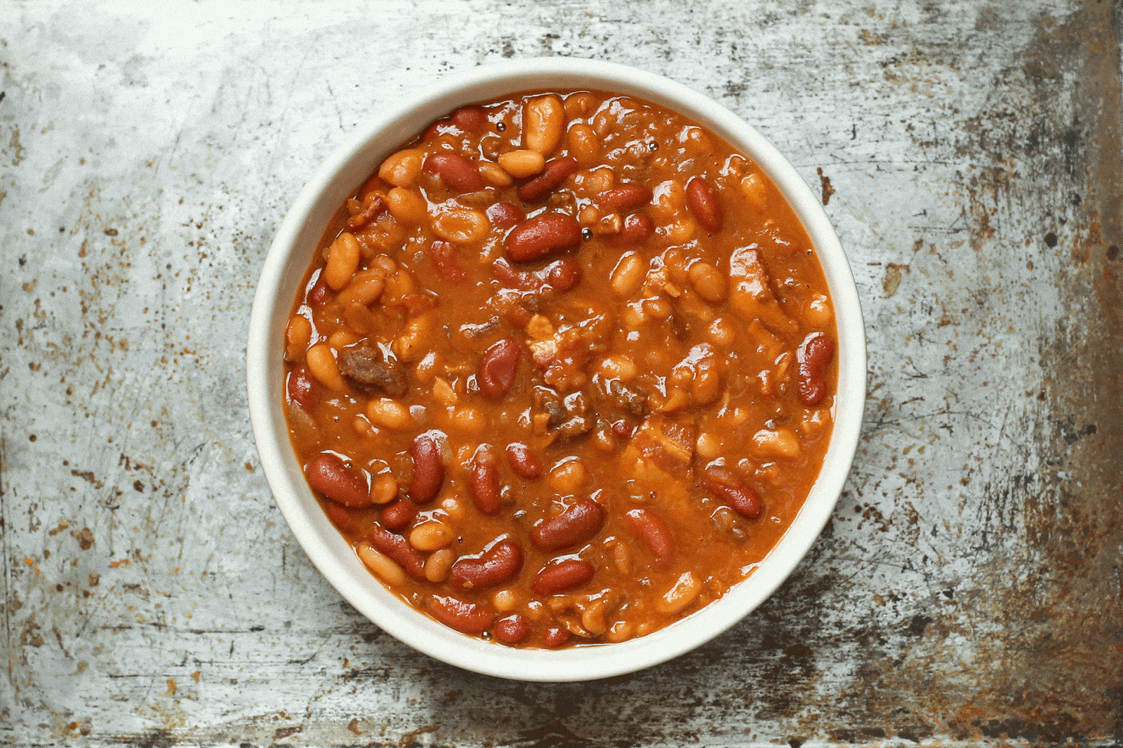 Homemade Slow Cooker Beans with Bacon: Your Go-To for Summer Grilling